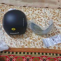 خوذة • مقاس L • توصيل