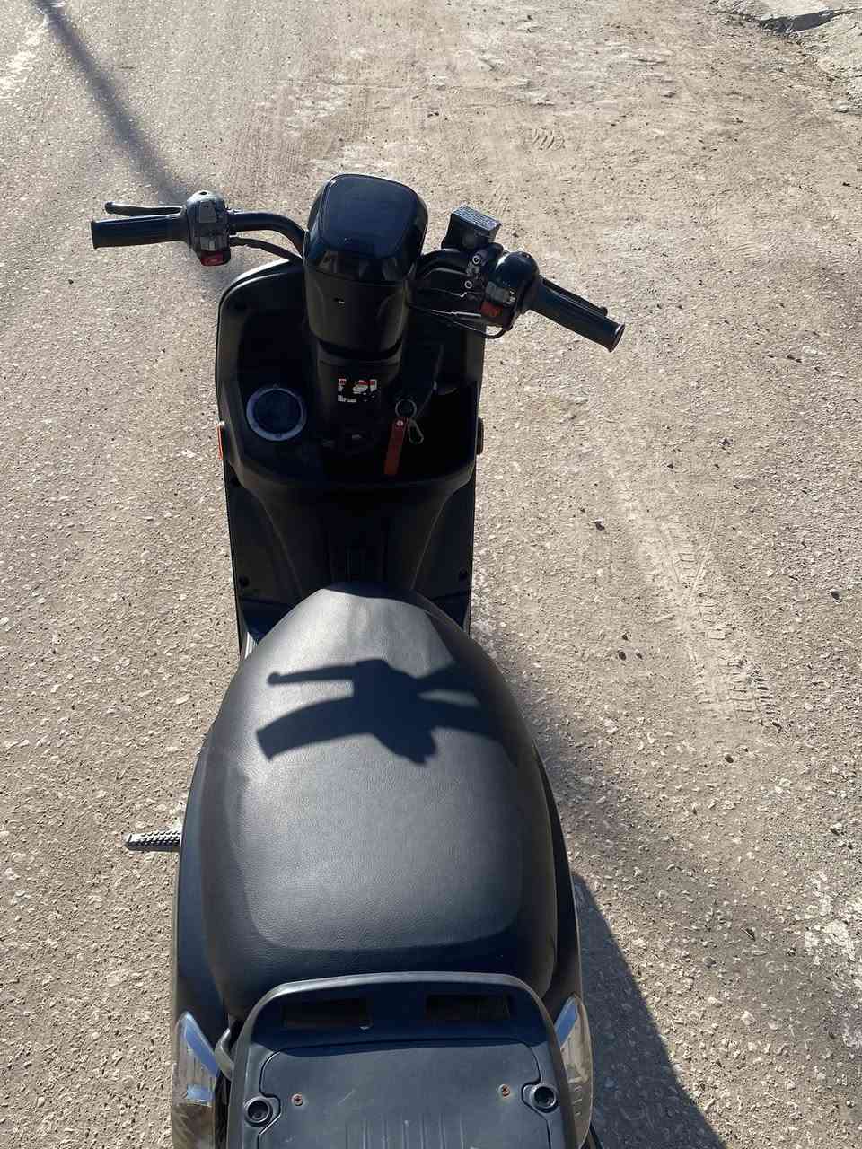 البيع : ماكس بوليس مسطره (نوزل) موديل ٢٠١٣ 
مافتوحه مكفوله مكينته 
كفراته مختمه ألون اسود طافي 
كهربائيته شغاله مابيه نقص  
دراجه خير من الله 
السعر ٨٧٥وبيه مجال الشراي 
مكاني حي العباس : 
مامتواجد ع فيس اتصل ع رقم 
***********
