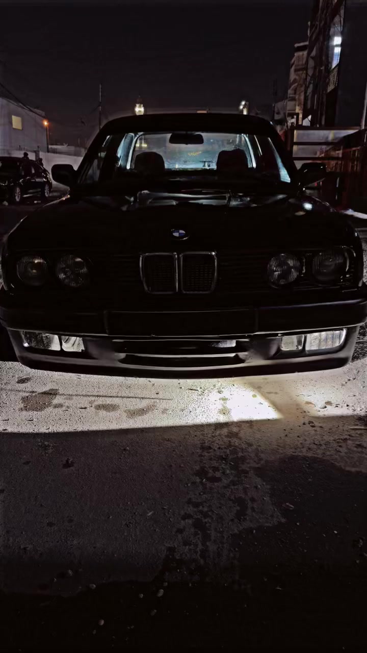 السلام عليكم
BMW E30 
مكينه 28 مسكر دبل فانوس
كير جاترك 260 
بيها اكسل 3:64
اول ثاني ثالث بطناش
دركه وادبتر رياضي اكزوز 3 انج
السياره معمره جديده مصروف عليها هواي مال جناي ومصبوغه جديد قبل يومين نصبغت اسود شذره لامع
عليها كتات M 
بريك خلفي تأسيس جديد كامل
مشط ستيرن وبور ستيرن مبدل حاويه
فيت بم ونوزلات 28 جديد
كهربائيات تأسيس ضفيره كامله جديد شرط
لحيه ودعاميه ومازدات هيلا مختم
راديتر جديد
دوشمه جديده
باتري جديد
بلكات جديد
صلايب ستيرن جديد
السياره بيها نقوصات بسيطه تجي وتشوفها مصروف عليها هواي شاهد الله بس اخذت غير سياره واعتازيت واريد ابيع بركبتي حساب لازم اوفي
السياره ب اسمي سنويه جديده لل 29 رقم دولي شرط رقم صلاح الدين
تحويل ثاني يوم
تجي تكلب وتشوف وانتوا كلكم اهل مصلحه وتاج راسي وماقصر ويه الكل
السعر 43 وبيها مجال بسيط
مكاني بغداد الدوره 
رقمي ***********
