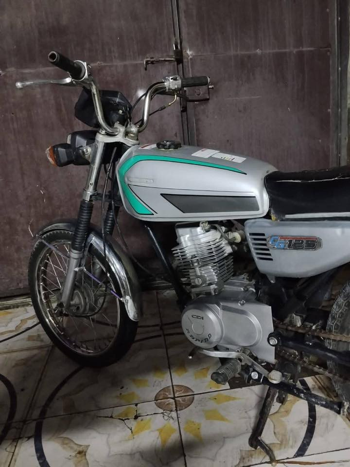 سعره 250 الاف قفل اتصل ***********
