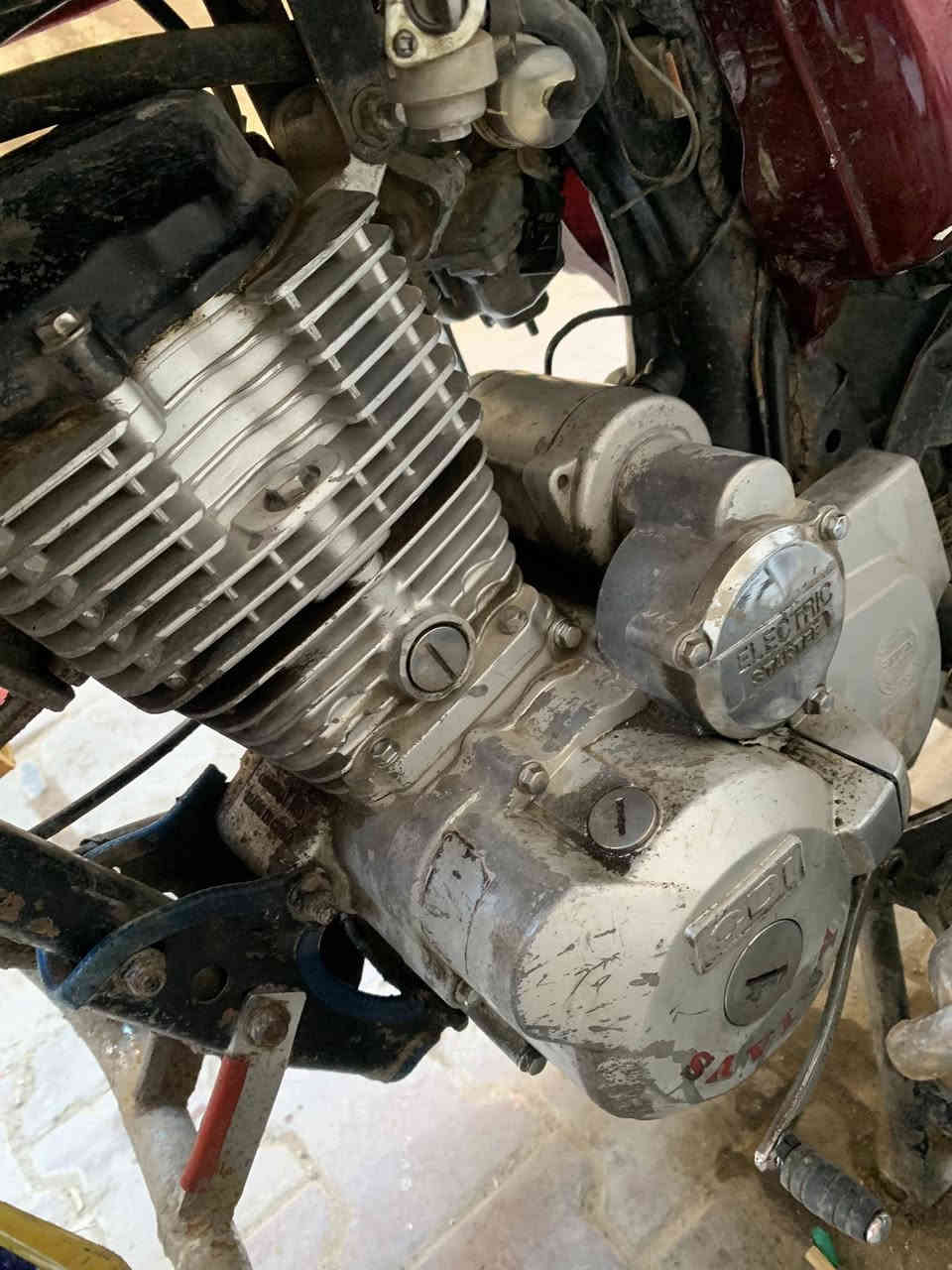 سلام عليكم اخوان دراجه سيفان 2023 دراجه خير مو الله دراجه هاملها يعني بس طابكه بل باب اروح وجي ع كد لحاجه دراجه أوراق مالتهة ضاعت وبيهة نقص واشر مال قبق محرك سعر .500 وبيهة مجال تحياتي الكم ❤️رقم تليفون ***********
