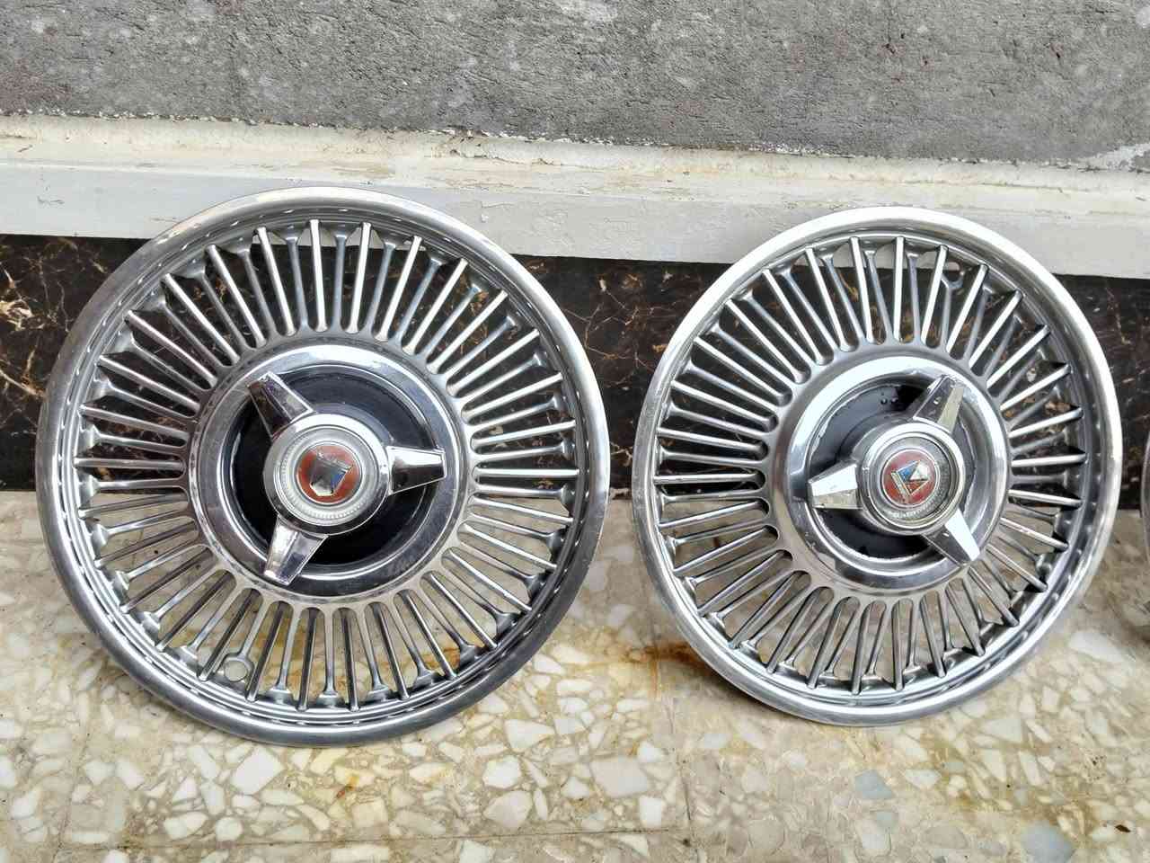 سلام عليكم 
للبيع
كبات كلاكسي حجم 13 
النضافه 95%%%%%%
السعر 350 وبيهن مجال بسيط 
للتواصل على الرقم التالي 
***********
