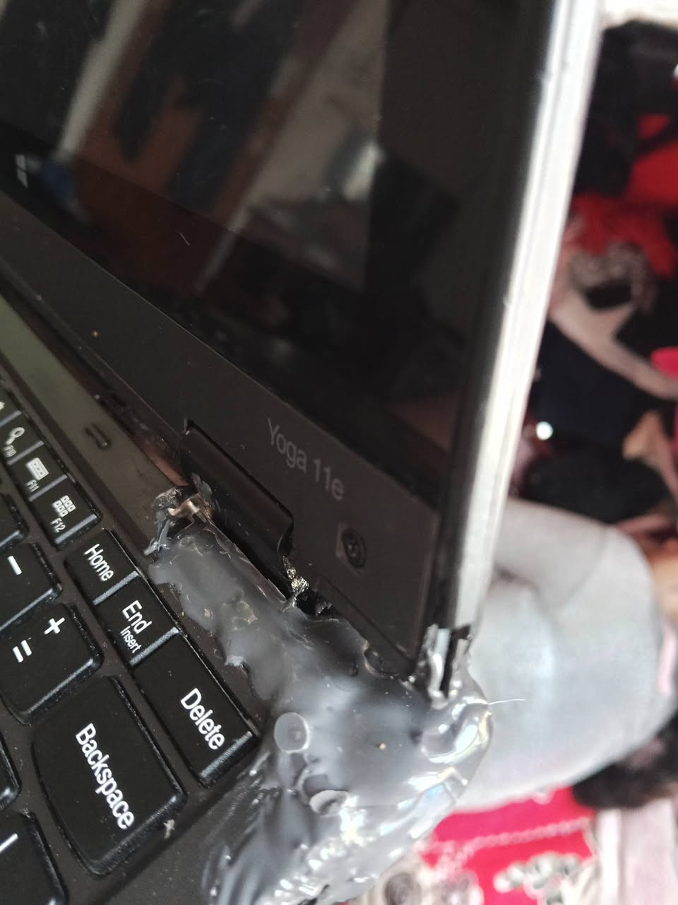 مراوس بوبايل لابتوب لينوفو حجم صغير
وندوز 10 PRO 
هارد SSD 128 قابل لتطوير 
رام 4 قابل لتطوير 
معالج سيلرون 
كامره بيها تصال تكنيك سلاسه 
تفيد شغل دراسه برامج هندسة
شحن يدوم 2 ساعه او اكثر 
ملاحضه:  طاكه من مكان تفتح بيها جوي واني مسوي بل صمغ 
مكاني نجف


**إذا كنت صاحب هذا الإعلان وتريد حذفه لأي سبب، رجاءا أرسل رسالة إلى الدعم الفني**