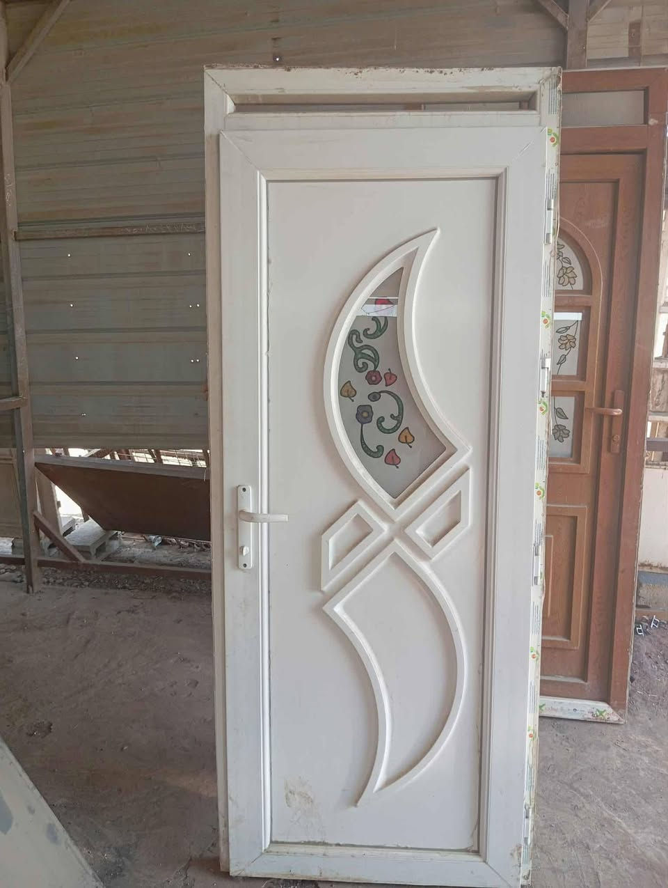 باب حوش للبيع ادريج للبيع شباك بلاستك  للبيع شباك حديت للبيع تغات للبيع  //***********//***********/// موصل
