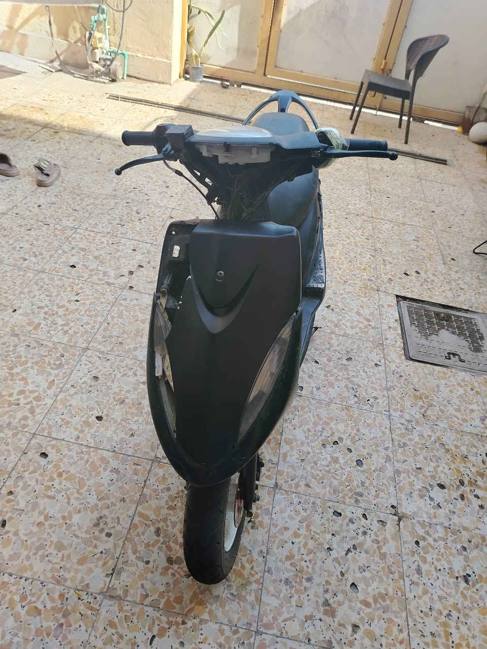 سلام عليكم دراجة ماكس عدلة للبيع سلف هندر هورن شغالات السعر 450 وبيهة مجال حك الجية عنواني البصرة ياسين خريبط رقم الهاتف ***********
