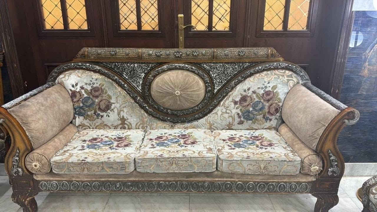 تخم زان 10 مقاعد نضيف لايوجد ضرر 

السعر :885 يتوفر توصيل.


**إذا كنت صاحب هذا الإعلان وتريد حذفه لأي سبب، رجاءا أرسل رسالة إلى الدعم الفني**