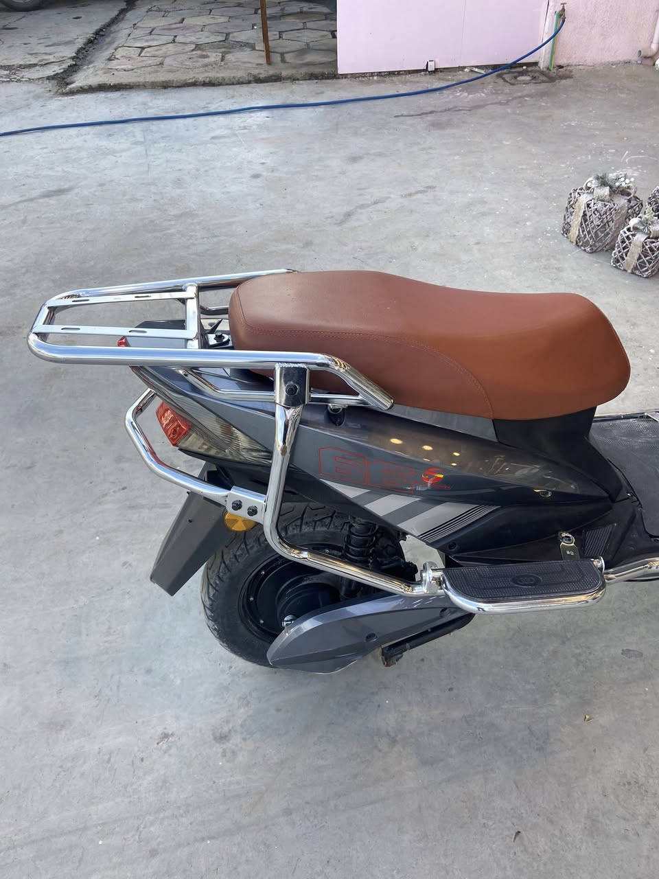 السلام عليكم داجه شحن للبيع    الدراجه نضيفه  السعر700 وبيها مجال  للاستفسار ***********@الجميع متواجد فقط واتساب
