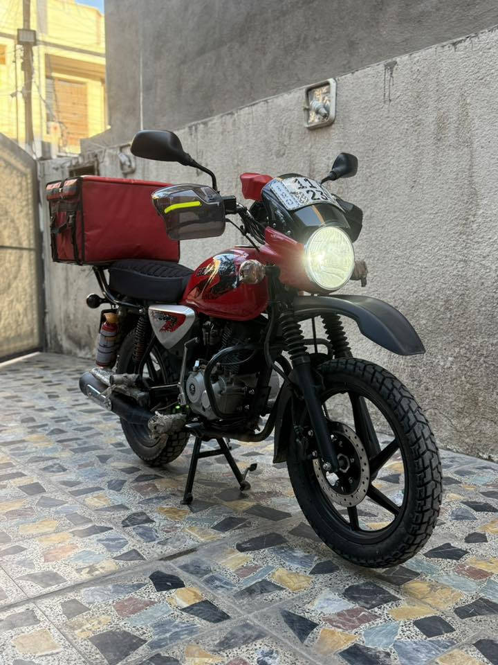 السلام عليكم للبيع دراجه بوكسر موديل 2023 دراجه جديده وما ناقصه شي بسمي تحويل ثاني يوم جديده كشن طبي منزله من الشركه بيدي معروضه 3150 وبيه مجال مكاني بغداد رقمي ***********
