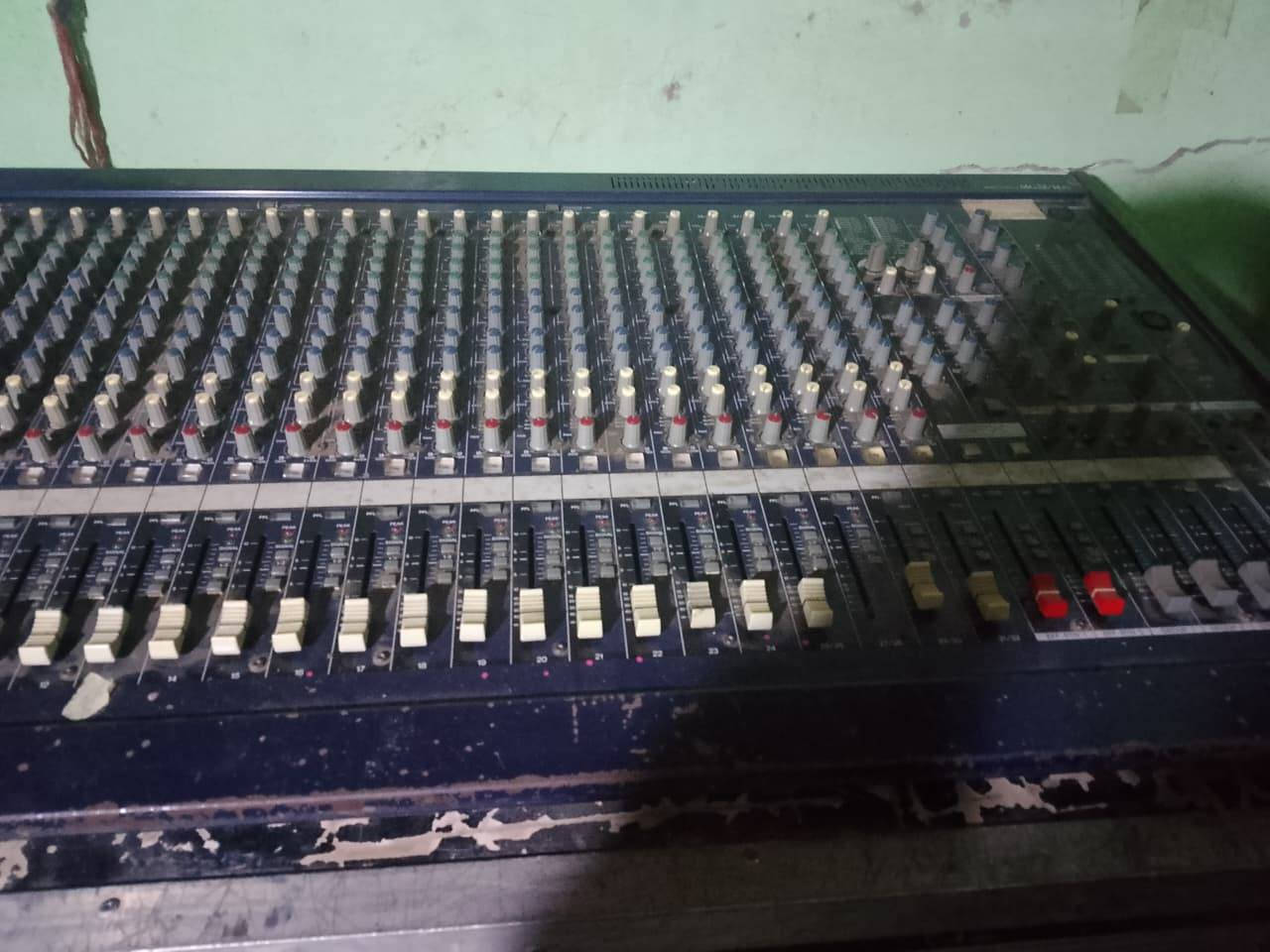 ميكسر اندونيسى 32 للبيع حالة 85%


**إذا كنت صاحب هذا الإعلان وتريد حذفه لأي سبب، رجاءا أرسل رسالة إلى الدعم الفني**