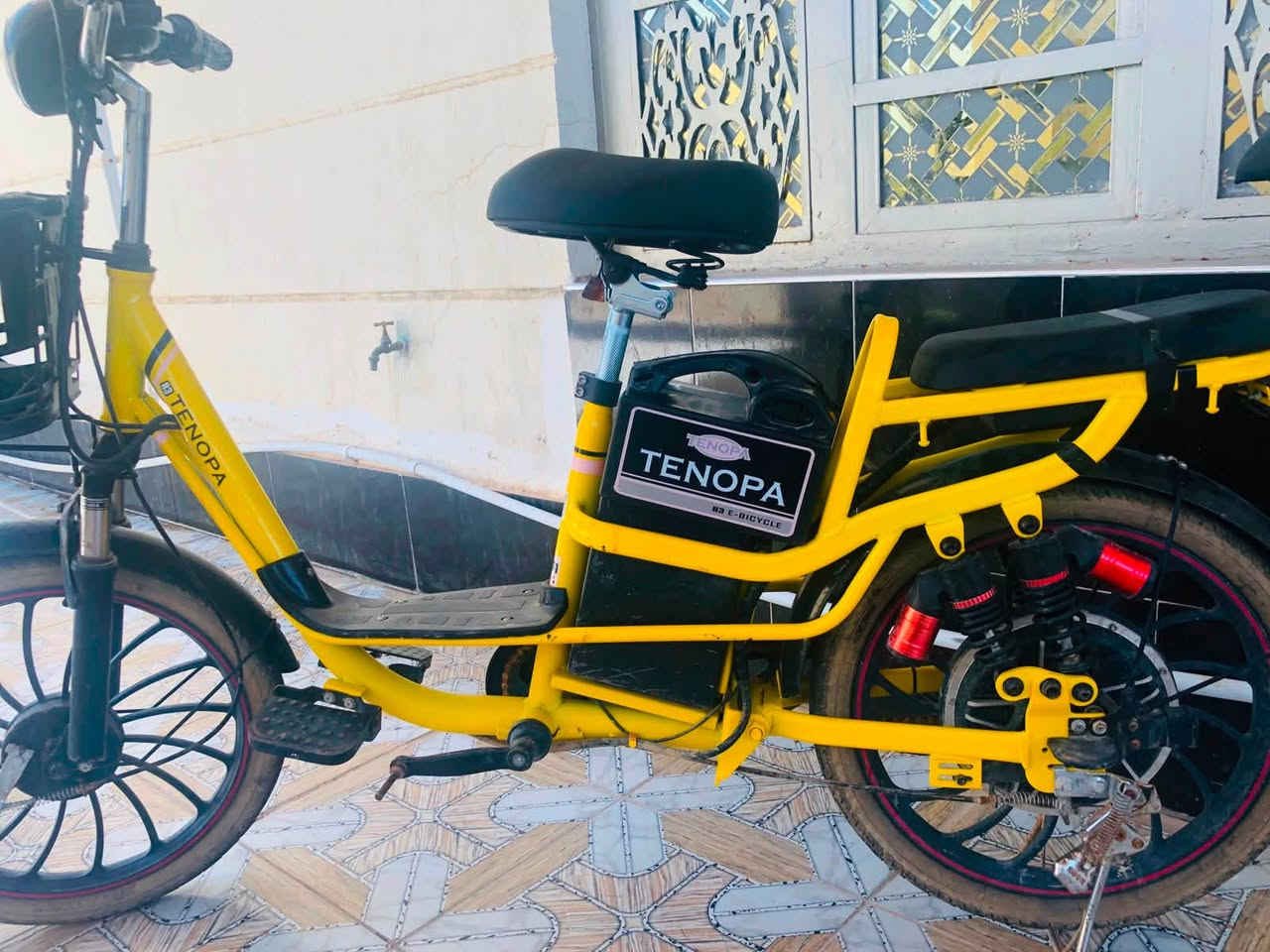 بايسكل شحن مستعمل شهر واحد  سعره ب300 الف


**إذا كنت صاحب هذا الإعلان وتريد حذفه لأي سبب، رجاءا أرسل رسالة إلى الدعم الفني**