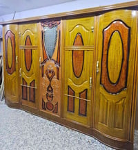 غرفة نوم صاج • ٥ أبواب • نظيفة