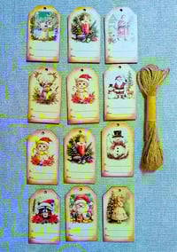 خشبيات مطبوعة • شجرة عيد الميلاد • منزل هولي بيري