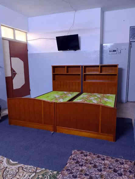 للبيع تخوته مال نفر ملحق نفس الفصال خشب عراقي صاج شغل توصي ثقيل شرط نظافه 85 بل 100 الطول 220 العرض 100 الاسفل بلوك 8 ملم شرط العنوان جانب الايمن يرموك الثانية
سعر الواحد 120 الف وبي مجال للطيبين 😊 شراي اتصل ***********  ***********
