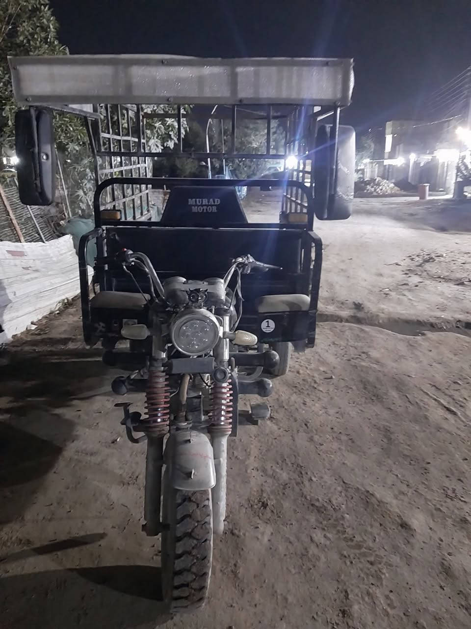 ستوته مراد شماليه مديل 20جبليه كهربائيات كامله نكره سلف جاهزه للشغل نضيفه لا خياس ولا ضربه محرك 200مامجفته محركها مديل 24 السعر مليون وستميه المكان بغداد سبع البور الستفسار ‏‪0781 216 7401‬‏ واتساب موجود
