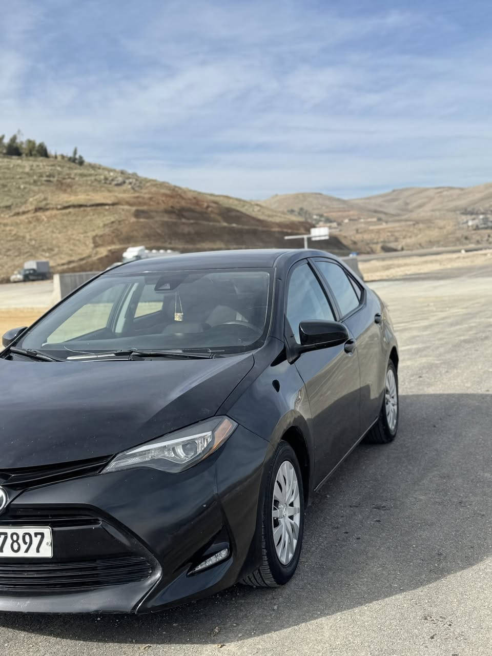 كرولا ٢٠١٩ بى بوياخ  LE
سه ياره كه زور جوانه چوار تا به تازه له ژيردا 
به ك دينار مسروفى نيه چرك نيه
دوو كوشن هه يته ر
شوين سيلمانى سعرى ١٤٢ كه ميك مه جال 
***********
