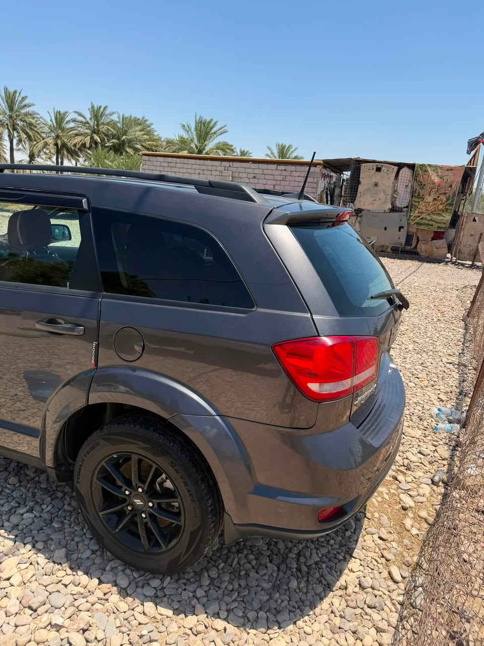 السلام عليكم 
مرخصة الادمن 
للبيع 
للشرايه  فقط
جورني موديل 2019 بغداد بسمي 
موصفات 3 قطع تبريد محرك 
2400 جهازه 7 راكب 
السعر 125 
***********
الضرر فقط جملاغ امامي والباب تبديل نفس للون
