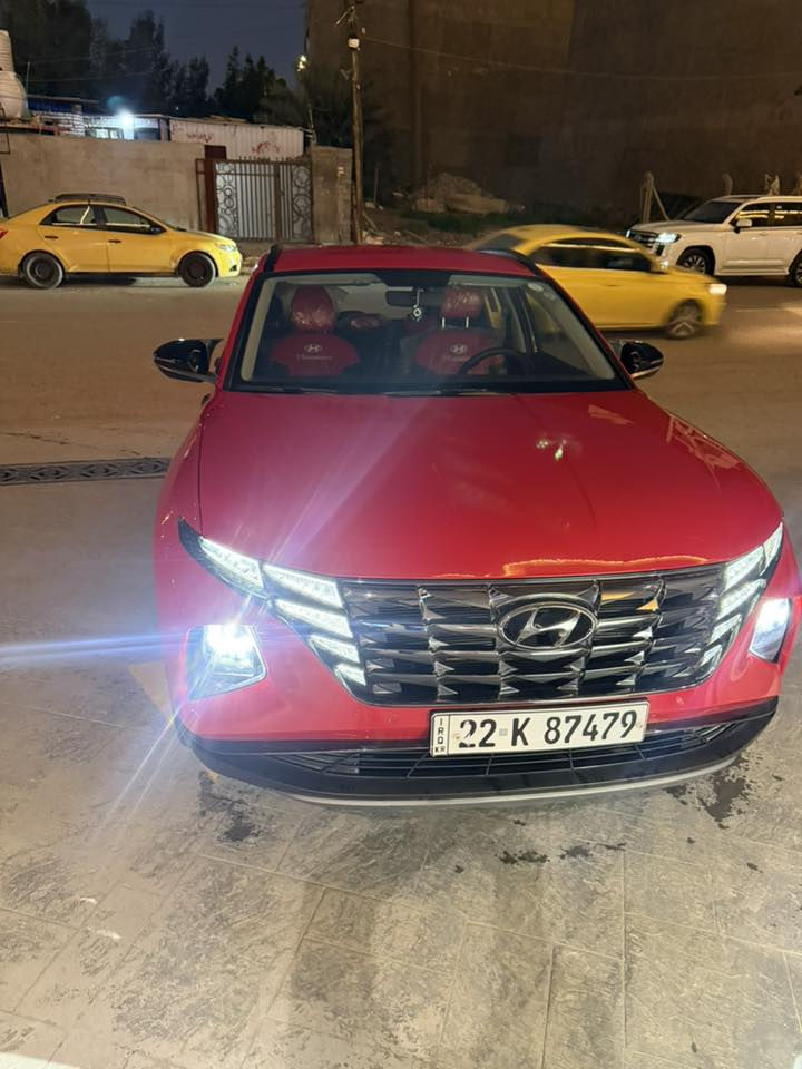 السلام عليكم توسان للبيع وارد خليجي مكفولة كفالة عامة مديل 2024 لون حلو سياره كلش  ماشي 20 الف  مكان بغداد المنصور سعر 213 ورقه وبيه مجال  رقم الهاتف *********** سيد محمد ابو علي
