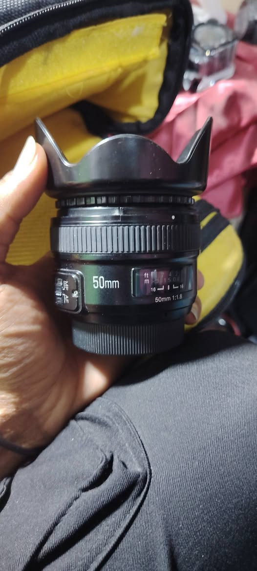عدسة 50 ملم نيكون مع هود فراشه
نضافة 99 
سعر 125 موجود توصيل جميع المحافظات


**إذا كنت صاحب هذا الإعلان وتريد حذفه لأي سبب، رجاءا أرسل رسالة إلى الدعم الفني**