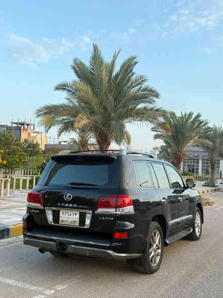 سلام عليكم للبيع لكزز 2012 بريم فول مواصفات
رقم اربيل سنويه ما منتهيه بسمنا سياره تحويل مباشر 
ماشيه 150 الف سياره جديده بمعنى الكلمه غرفتها كلش جديده ومحافضين عليه تخم تاير جديد
مابيه كل نقص مسويله ادامه كامله ولونها اسود ميتاليك شذر
بالعافيه على ياخذها كلشي شغال بسياره
كير مكينه مكفول ما مفتوح تبريد ثلج حدايه جديده دسكات اصليه جدد دهن وفلتر جديد متصرف عليه دينار
سياره بيه 3 قطع صبغ بدون حادث بدون دواخل وعندي سونار بيه
سعر 365 بيها مجال للشراي مكاني نجف شارع روان♥️
***********
