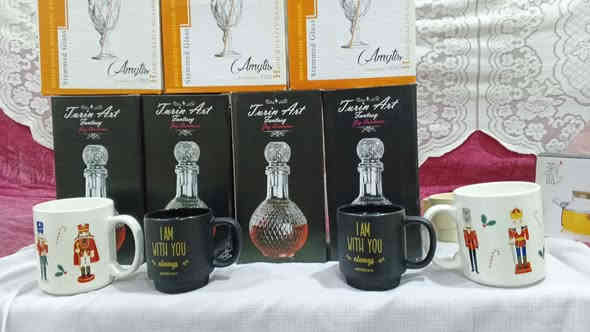 ام احمد للبالات الاوربيه توفر الدينا كوابه كرسمس والمك الحراري وبأسعار مناسبة جدا 🔥🔥🔥 سارعوا بالحجز الكميه محدوده جدا التواصل على الوتساب وهذا الرقم *********** ناحيه النيل توجد خدمه توصيل
