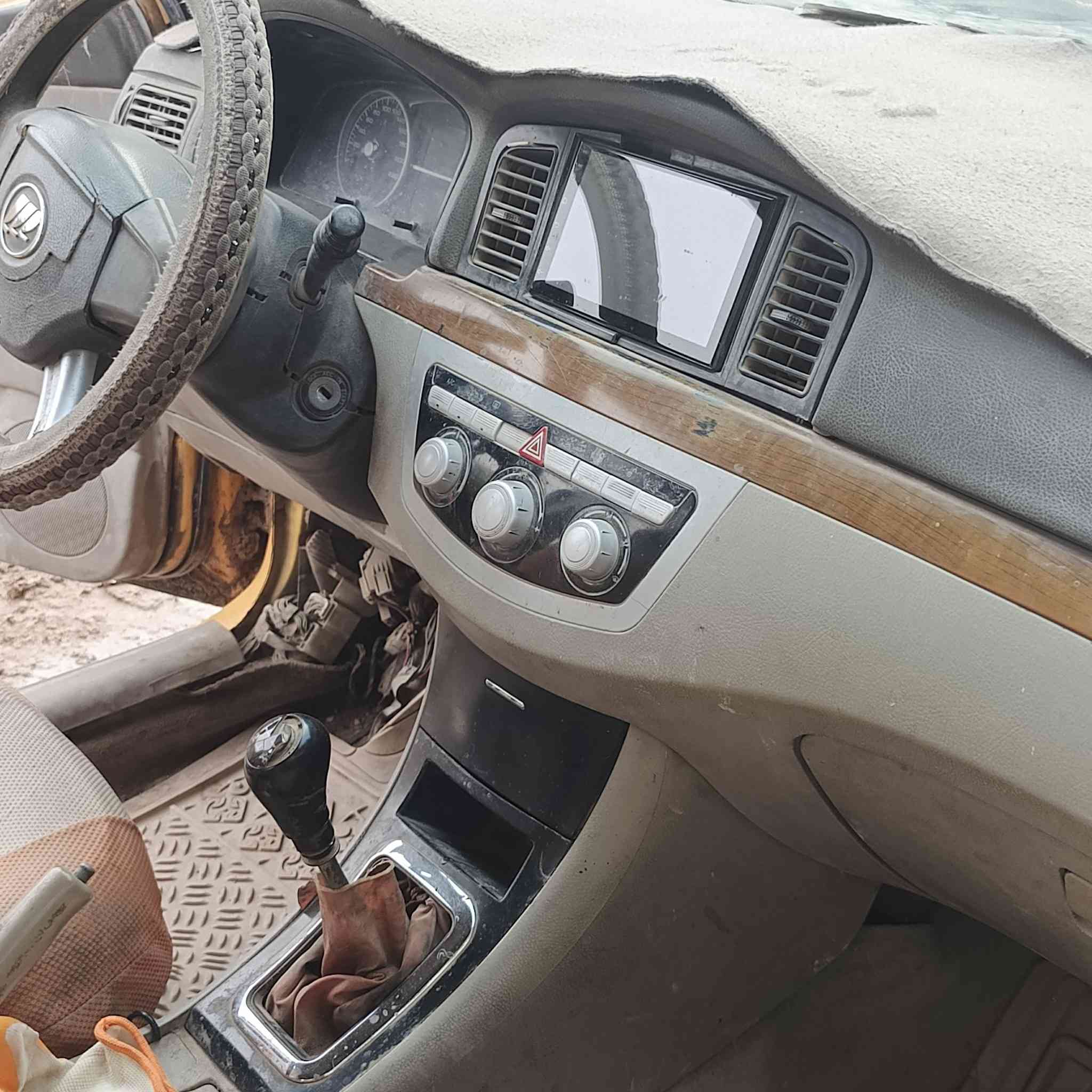 للبيع كوم حديد سياره عاطل كيرها عندي بس وكاله بيها ماواصل راعيها بغداد الفضيلية عندي بس مستمسكاته ابيع كوم حديد السعر ١٠ورفات تشتغل السياره بس ماتمشي العنوان الديوانية


**إذا كنت صاحب هذا الإعلان وتريد حذفه لأي سبب، رجاءا أرسل رسالة إلى الدعم الفني**