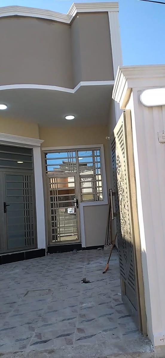 مكلف بالنشر ‼️
قطعه ارض مساحة 120 كاطون الرحمة بل ستالاف رقم القطعه 6136  السعر 45 مجال بسيط
——————————————

مشتمل طابق واحد بناء حديث سيراميك وسقوف ثانويه رقم القطعه 6167
السعر 75 مجال بسيط 

للتواصل خاص او الاتصال
***********
