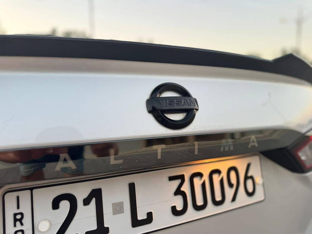 السلام عليكم..
نيسان التيما 2021 مواصفات SV
ماشي 88ميل
الضرر/ جاملغ الخلفي جهه السايق صبغ وقبغ الصندوق مبدل بلادي  السونار مرفق مع الصور
بشرط الحوض بدون دواخل 
بجم كبس ايرباكات على وضع الشركه
گير ومكينه بلادي بدون اي نقص بشرط برغي ما مفتوح.
مواصفات معروفه / شاشه اعطال كبيره.. شاشه كبيره لمس.. رادارت جانبيه.. حساسات امامي وخلفي.. توقف ذاتي.. مثبت سرعه.. مانع انزلاق.. تحديد مسار.. تحكم استيرن..كشن سايق كهرباء..وبعد بيهه مواصفات
رقم سليمانيه دولي وسنويه جديده لحد 2028
السعر المطلوب / 151 وبي مجال
للاتصال *********** واتساب
