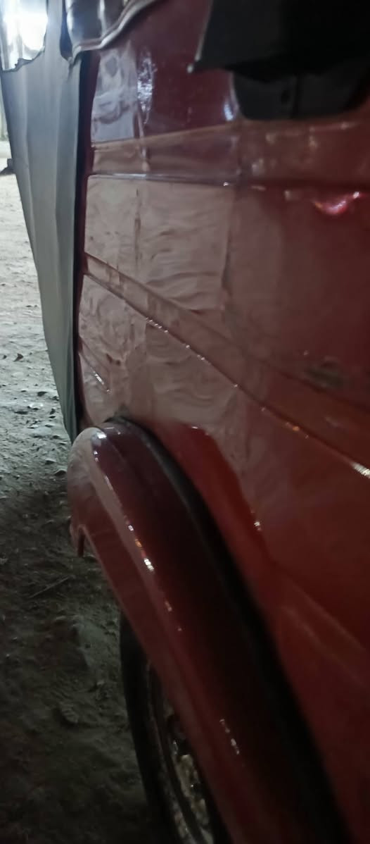 سلام عليكم تكتك 18 شهر ل10 رقم وسنويه نكليزي تحويل مباشر رقمهه بغداد مكاني بغداد حي  البتول قرب فلكه حي النصر سعرهه 4 و900 كامله التكتك لا ضربه ولا معجون ولا صبغ معمر الدوس وبعدني ما صابغهن وبيهه خيط تبخير   ***********
