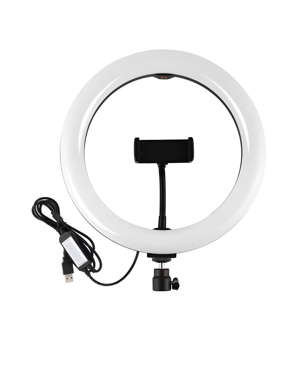 الإضاءة: تقنية LED توفر إضاءة متساوية وخالية من الظلال. 
المميزات: يحتوي على مفصل كروي قابل للدوران بزاوية 360 درجة، مما يتيح توجيه الضوء بدقة. 
الإعدادات: يمكن ضبط الإضاءة لمحاكاة ضوء النهار الطبيعي أو الضوء الداخلي الدافئ. 
الملحقات: يأتي مع حامل ثلاثي (Tripod) أسود قابل للتعديل لتثبيت المصباح.


**إذا كنت صاحب هذا الإعلان وتريد حذفه لأي سبب، رجاءا أرسل رسالة إلى الدعم الفني**