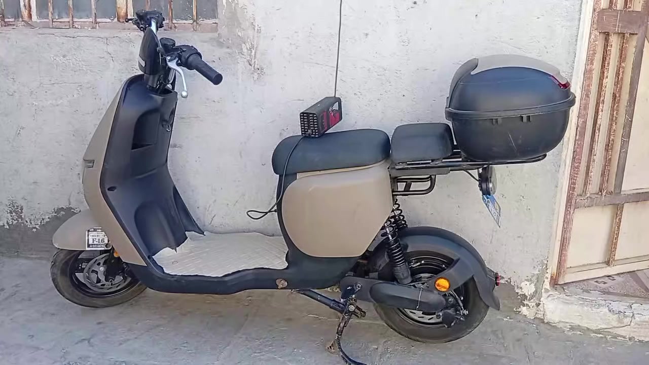 دراجه شحن 4بطاريات للبيع تمشي 40كيلو ***********
