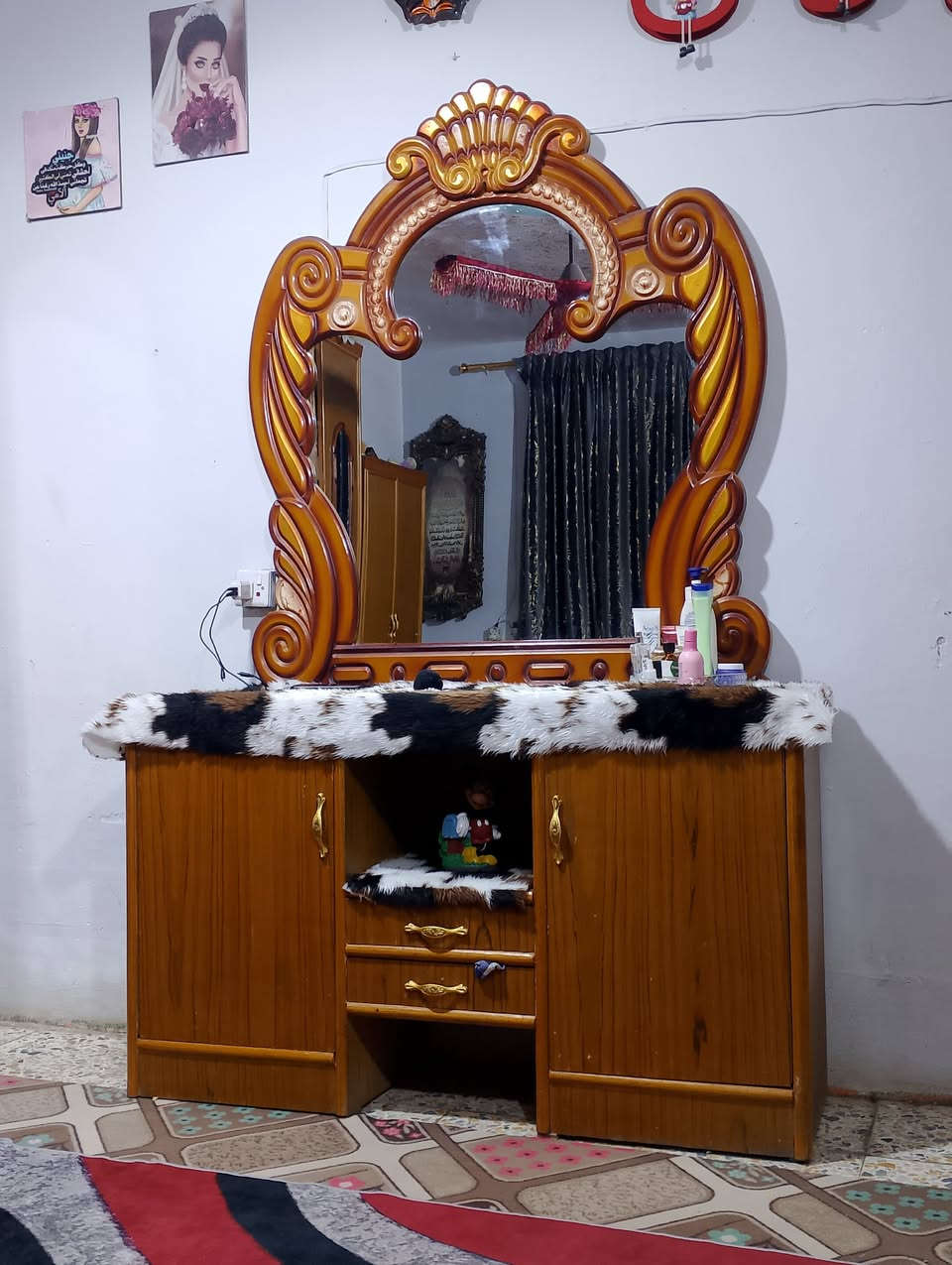 السلام عليكم غرفه تزكام تفصال للبيع السعر 750 وبيها  مكاني بغداد ***********
