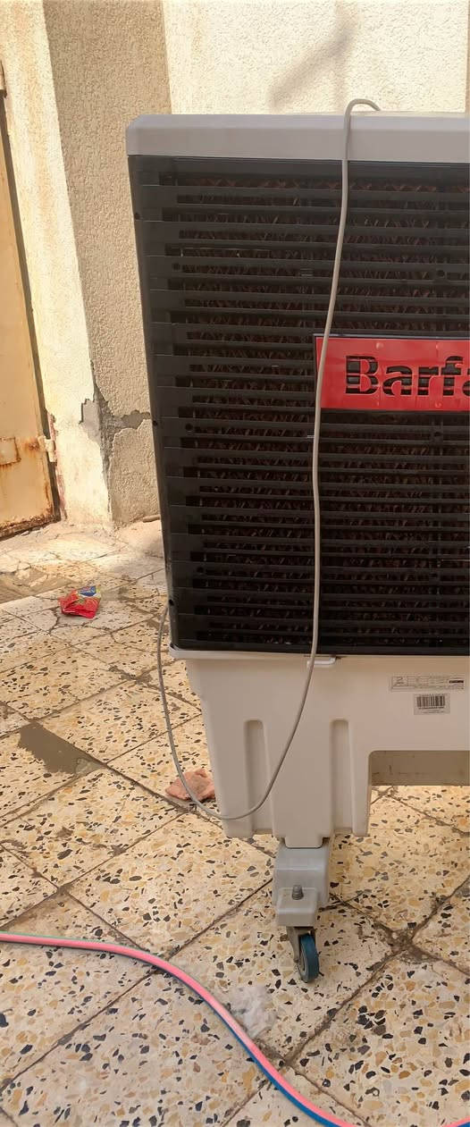 مبردة للبيع جديد استعمال سنة
للاتصال على الرقم التالي 
*********** عمارة, ميسان
