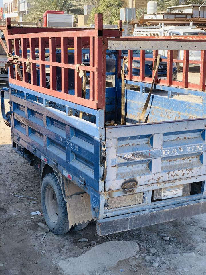 للبيع رقم وسنويه بسمي تحويل ثاني يوم دبل تاير تحميل طن ونص مكاني بعقوبه سعر ٦وبيها مجال ‭٠٧٧٨ ١١٦ ٨٢٦٥‬
