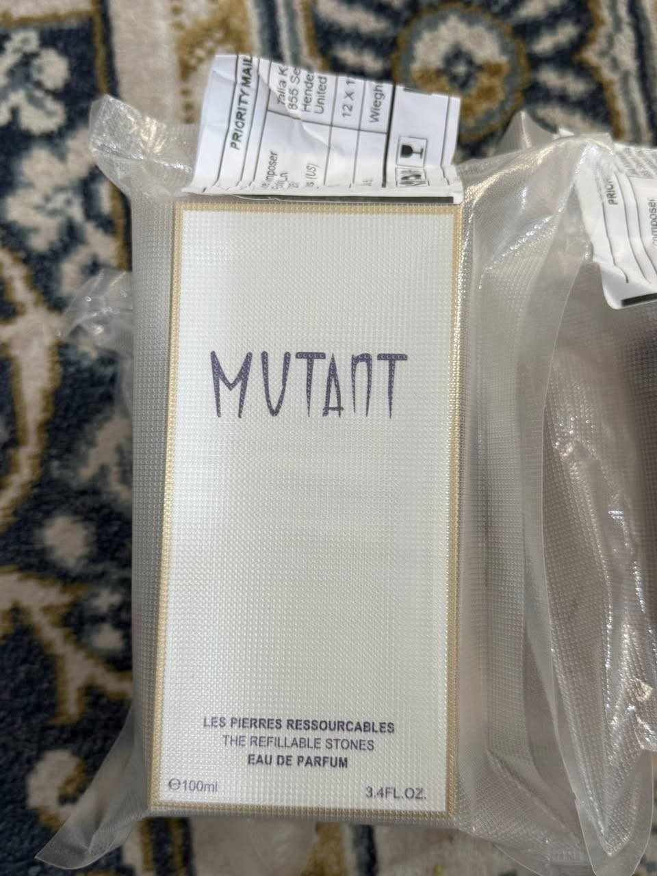 عطور تيسترات باله إمارتي اطلي  مكبوسات كبس امزون الإمارات اصلي العطر على ٢٥ وتوصيل اكو ٥للبصره رقمي ***********
