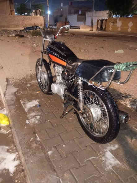 سلام عليكم درجا مثل ماواضح بصور سعر ب300 مكاني ابو الخصيب
***********
