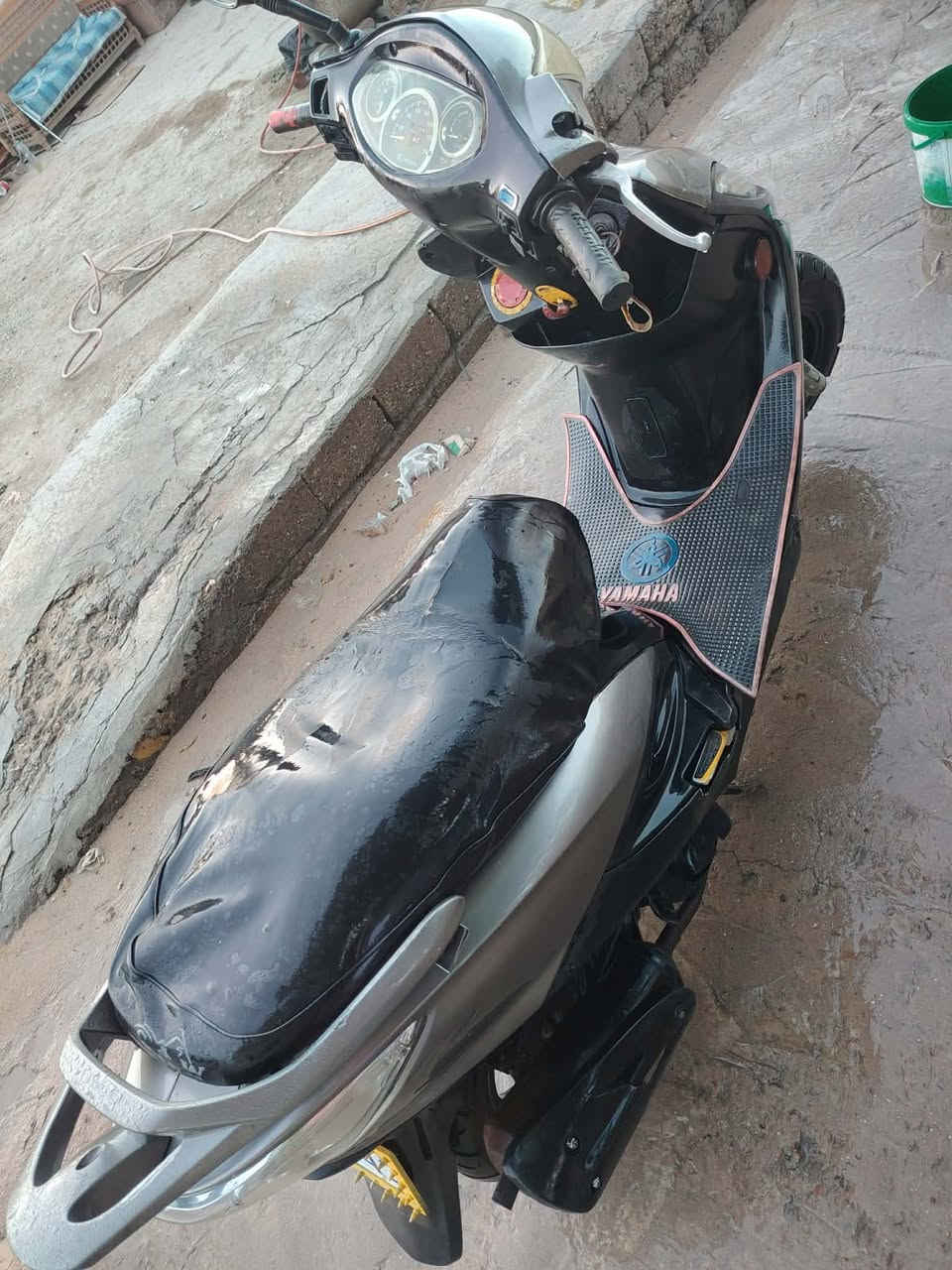 سلام عليكم دراجه كامكو حي فور برغي ماعايزه الدراجه حلوه ونضيفه سلف اشاير لايتات زنون شوفت عينك الدراجه احله من الصوره كهربائيات كله شغال سعر الدراجه 400وبيه مجال قليل المكان نجف كوفه السهله


**إذا كنت صاحب هذا الإعلان وتريد حذفه لأي سبب، رجاءا أرسل رسالة إلى الدعم الفني**