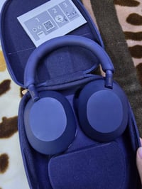 سوني WH-1000XM5 • مستخدمة ٧ مرات • نظيفة ١٠٠٪