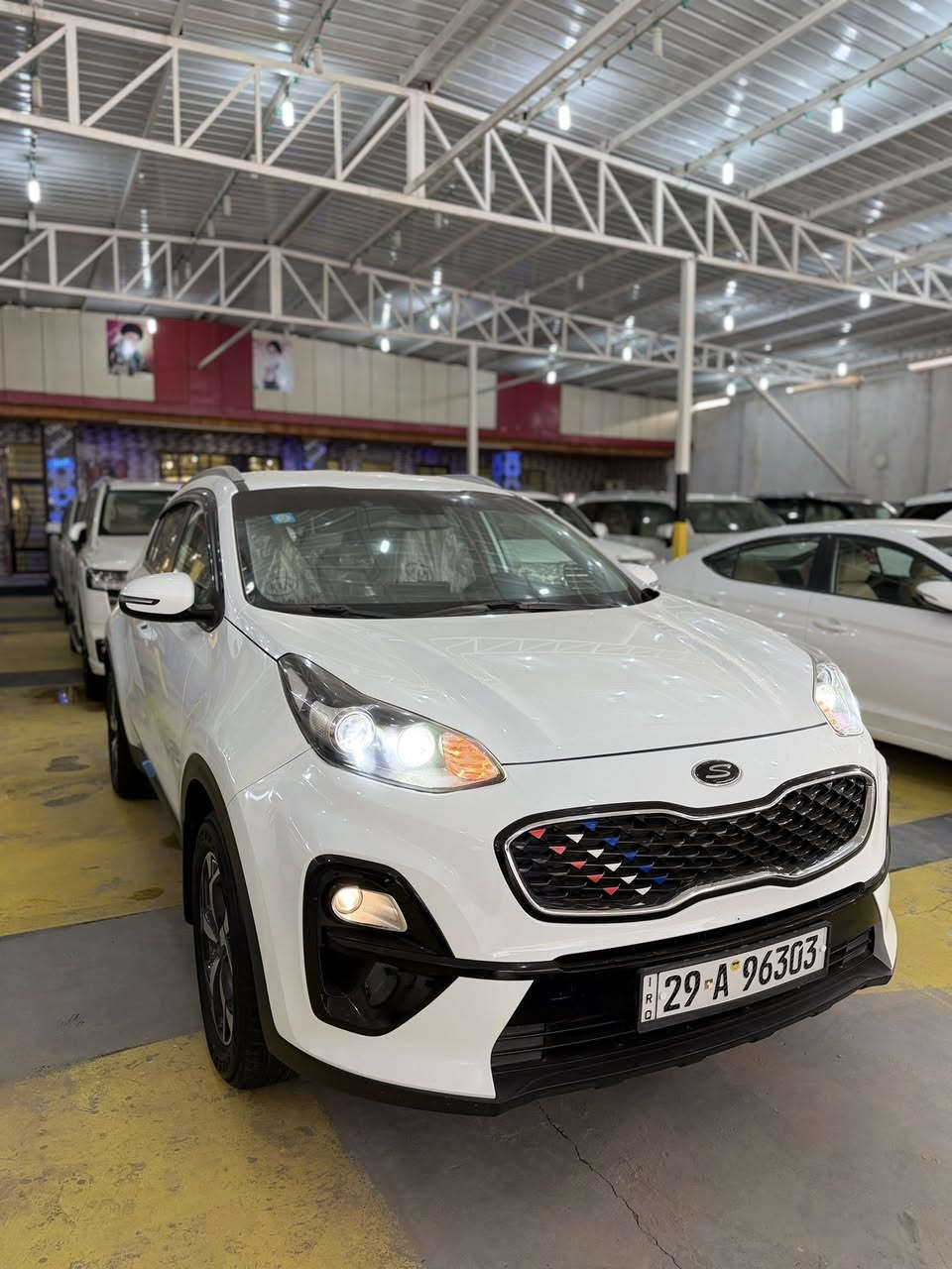 #معرض_بيت_شريجي_للسيارات🧿
سبورتج  (2019) خليجي كويتي اصلي  
مكفولة عدا قطعة وحده صبغ الكويت بدون ضربةرقم واسط مشروع وطني باسمي  لسيارة جاهزة من كلشي
ماشية71الف حقيقي شرط الفحص والسياره مصروف عليها هواي وجاهزة ع اخر حباية
نظام ترحيب بالسياره عن قرب..
محرك 2000
تبريد قطعتين...
ثلاث انظمه قياده
نظام تشخيص العطل عن طريق الشاشه...
يدات نيكل..
لدات باليدات 
لدات بل مري ترحيب
مري ترحيب
لدات أماميه لايت زنون  عالي ناصي منظومة
بك لايت لد 
اشاير بالمري... 
٥ ويل كب...
شاشة كامرة دوارة
حساس خلفي 
العنوان  الكوت معرض بيت شريجي حي لحكيم مجاور محطة الواسطي 
للاستفسار 
*********** حسنين
