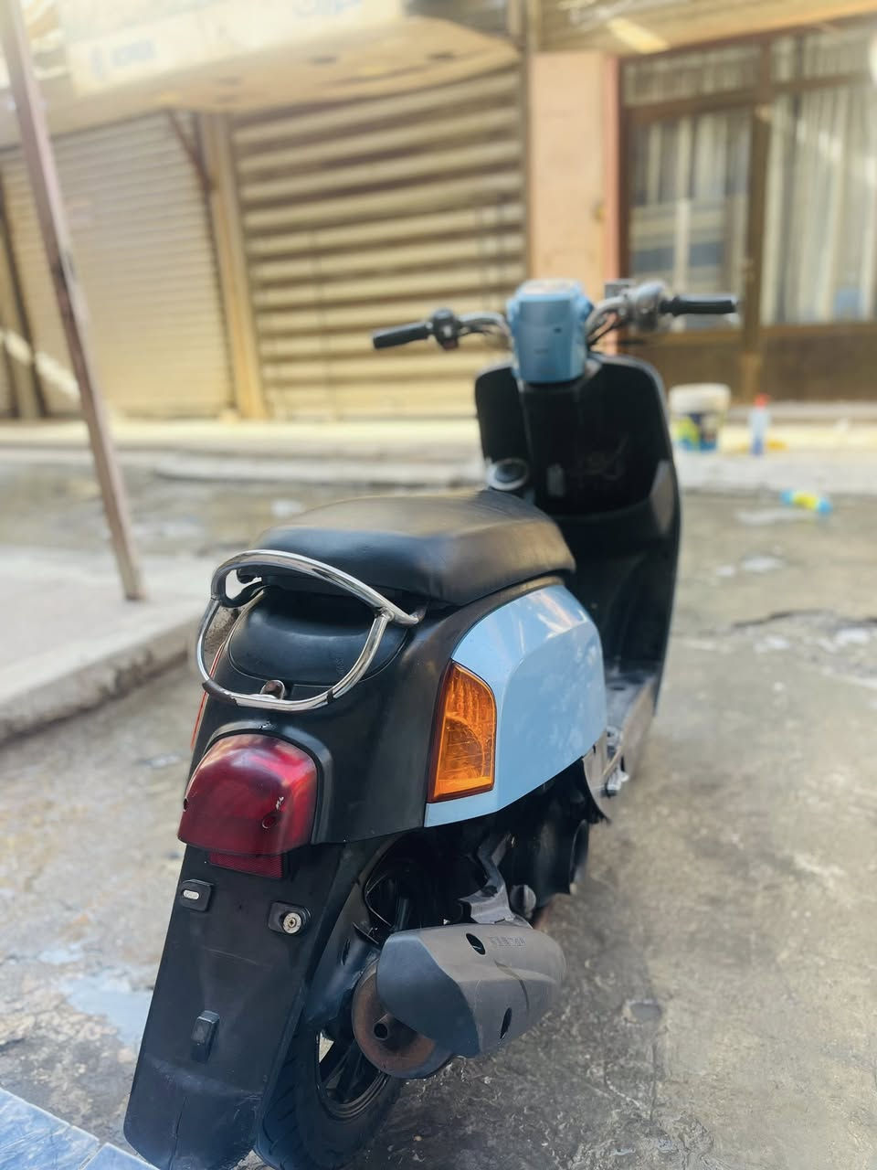 بوليس بلادي ختم واحد وي المكينه كهربايات كله شغاله سلف هندر نكره شلعه  مكينه نضيفة مكفولة من كلشي بس الكفر لأمامي  كله شغلالة مكفولة 
المكان : بغداد الشعله
الرقم :***********
السعر : خاص 
🤍✨
