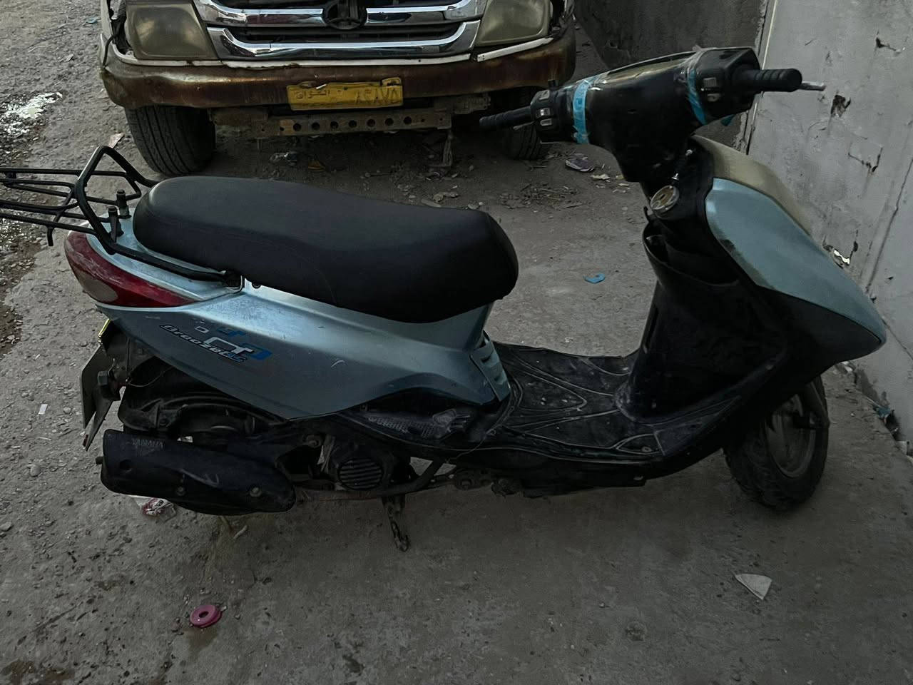 دراجه بريز
الدراجه كايمه وعوزها نقوصات 
ابيع كوم حديد
اوراقها كامله منفيز ومكاتبه 
السعر 150 قفل 
مكاني بلديات مقابل حيدر ابو الشربت


**إذا كنت صاحب هذا الإعلان وتريد حذفه لأي سبب، رجاءا أرسل رسالة إلى الدعم الفني**