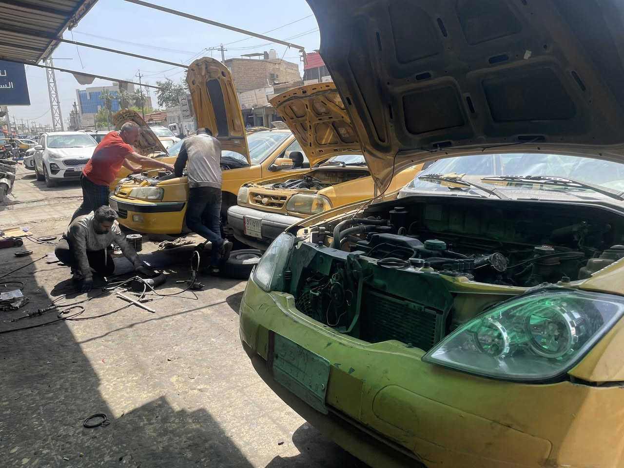 تخفيضات على كافة انواع الكيرات :             ***********
عروض السايبا و الطيبة :
جميع الاصوات داخل الكير ،،،،،، 60 الف
تصليح نمرة رقم 3 او 4 ،،،،،،،،، 50الف
تصليح نمرة رقم 1 ،،،،،،،،،،، 70 الف
تصليح نمرة 2،،،،،،،،،،،،، 70 الف
اي نمرة بيها قرة ،،،،،،،،،، 50 الف
تبديل تخم چبن اصلية ،،،،،،، 55 الف
فتح كلج ،،،،،،،،، 25 الف 
تبديل كير السايبا ،،،، 150 الف وية الشد والبديل ضمان شهر
