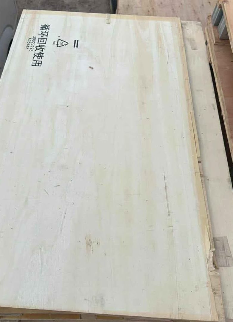 سكيب خشب قياس115/70                                    ***********
