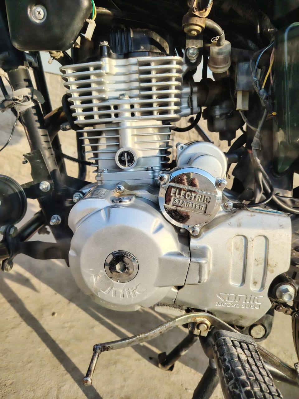 سلام عليكم دراجه للبيع او مراوس حسب الطلب
دراجه سونك 2024 مكفولة كفاله عامه 

اوراق كامله 

عنوان بغداد زعفرانيه 

سعر 625وبيها مجال 

‏‪***********‬‏

اتصل وادلل
