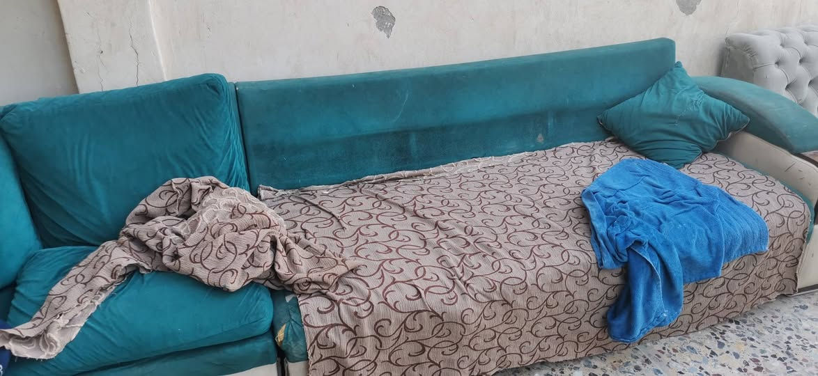 السلام عليكم تخمين قنفات للبيع واحد منهن  ديوان ،، للأستفسار واتساب

***********
