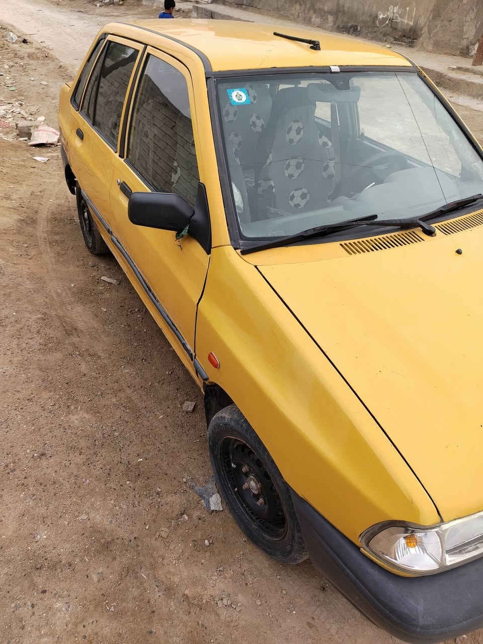 السلام عليكم سايبة موديل 2013 حدادية 50٪تبريد شغال بيهة ضربة موضحة بصورة سيارة نضيفة رقم انكليزي بأسمي مداور ثاني يوم كهربائيات شغالة كلهة السعر26 رقم الهاتف *********** مكاني نجف ابو صخير
