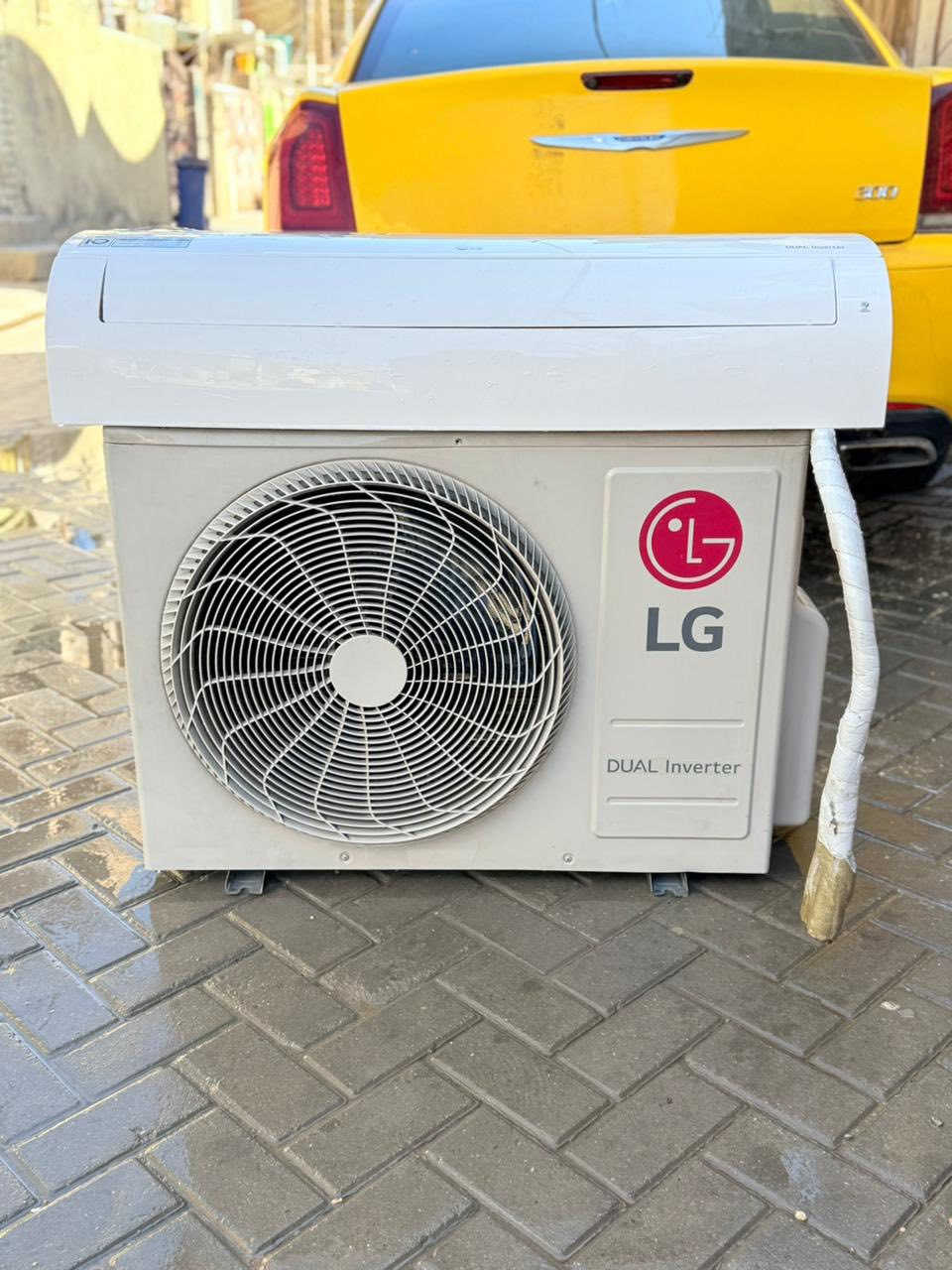 السلام عليكم
توفر سبالت للبيع شغالة LG انفيرتر و 
كري عادي
‏ مكاني بغداد مدينة الصدر  غير متواجد عل فيسبوك ***********
