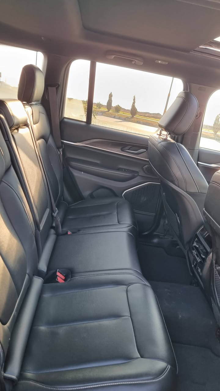 جيب گراند شيروكي بلگن 2024

شحن منزلي + بانزين + هايبرد

كاتي بدون رقم تترقم شمالي

ماشية 29 الف

فول مواصفات 

السعر 270 وبي مجال 

ضرر سطحي بدون دواخل
صور الضرر مرفقه بالمنشور

مكان السياره : الموصل

***********
***********
