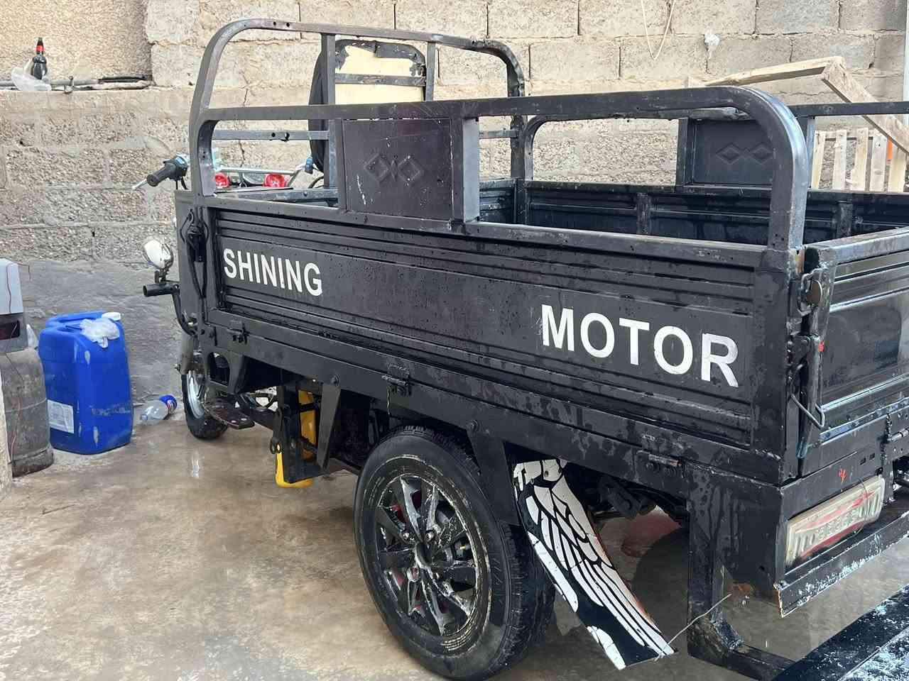 السلام عليكم ستوتة للبيع جمرة موديل 2020
أوراق اصولي مكينة 24 ستوتة خير من اللة 
كهربائيات شغالة سلف هندر ركبة كفالة 
تجي وتشوف بعينك وتفحص عل راحتك 
مكانها الخالصة شارع المخازن 
شراي تفضل واتساب مو شراي اطلع كبل لا تعبني ولا تعبك 
رقمي فقط واتساب  ***********
