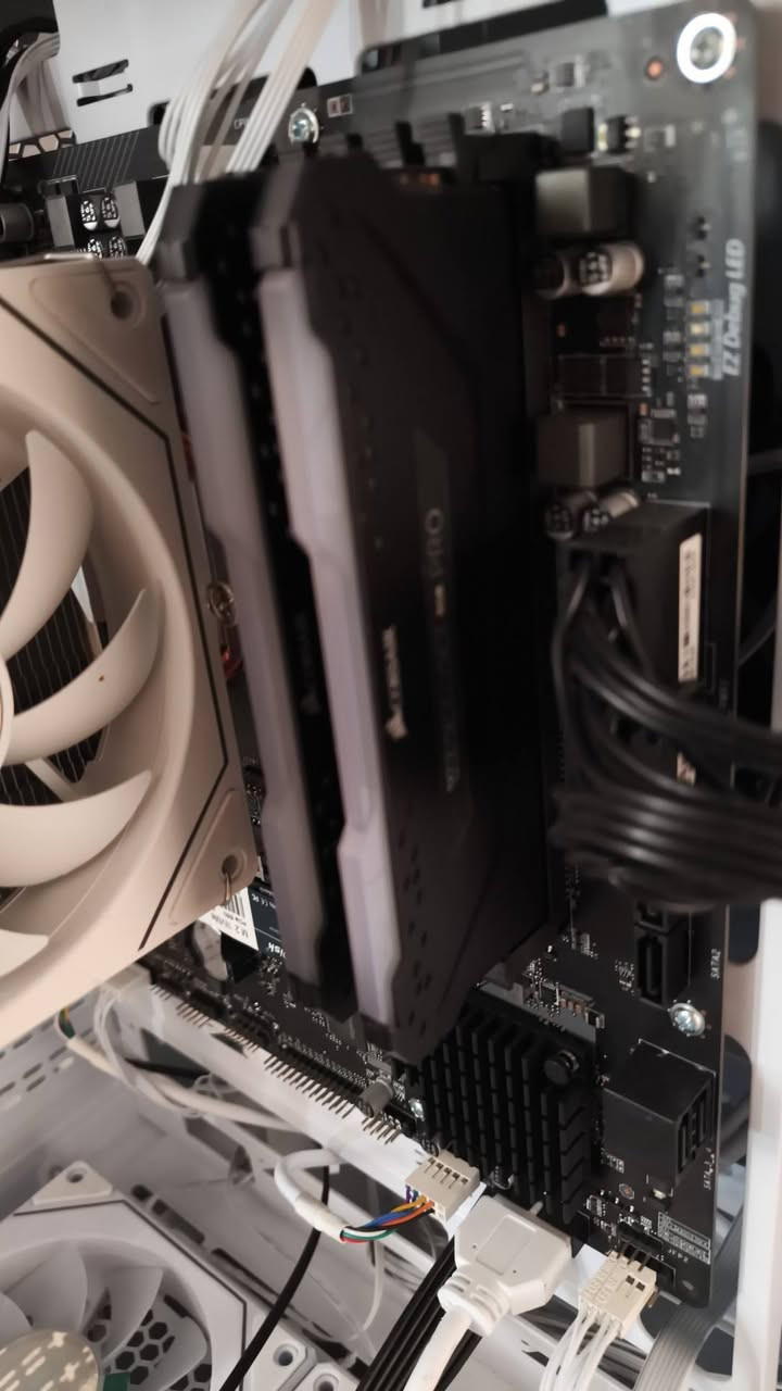 بما انو صارت بلا ملح نبيع قطع افضل عيني 
بورد b550 msi gen٣ ١٤٠
معالج r5 5500 try 140 
ram 16 3000 rgb corsair 120 
m.2 512 70 
كرت شاشة 2060 msi oc ٢٢٠الف 
بور سبلاي ٧٥٠ كولر ماستر ب٨٠ الف 
ولكيس ١١٠ الف تحكم ريمونت 
ولمبرد ٢٥ الف 
كلها جديدة بس الكرت مستعمل وشكرا واكو هواية غراض بعد


**إذا كنت صاحب هذا الإعلان وتريد حذفه لأي سبب، رجاءا أرسل رسالة إلى الدعم الفني**