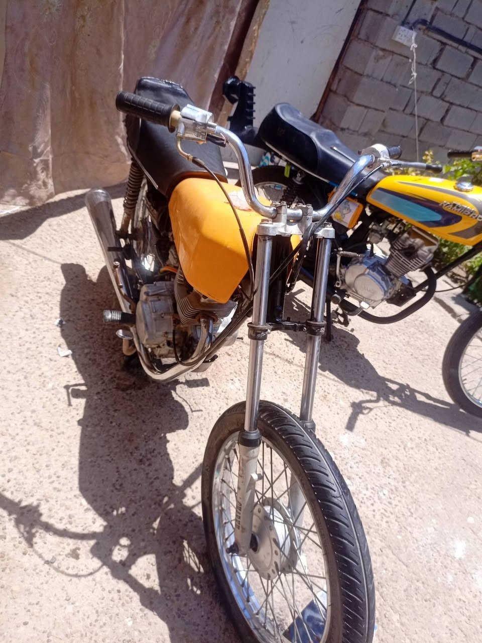 سلام عليك مرخصت مدير الكروب دراجه اربعه كير كلك كلك للبيع محرك ناعم وخير من الله وياله جدد صالنصه جديده كبال العين شراي يراسلني خاص السعر ب225 وبيه مجال فدوه الميشتري لا تراسل


**إذا كنت صاحب هذا الإعلان وتريد حذفه لأي سبب، رجاءا أرسل رسالة إلى الدعم الفني**
